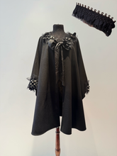 Load image into Gallery viewer, Cape Hélène Clermont par ENVERS