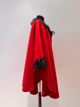 Load image into Gallery viewer, Cape Hélène Clermont par ENVERS