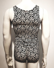 Load image into Gallery viewer, Robe de chambre 160.00 /peignoir /men's bathrobe/ boxer 80.00 / short 125.00