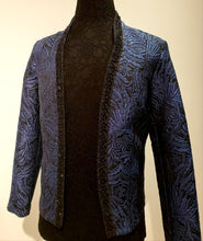 Load image into Gallery viewer, Veston homme brocart bleu noir/sport jacket/prince jacket/ballet inspiration/black and blue brocard