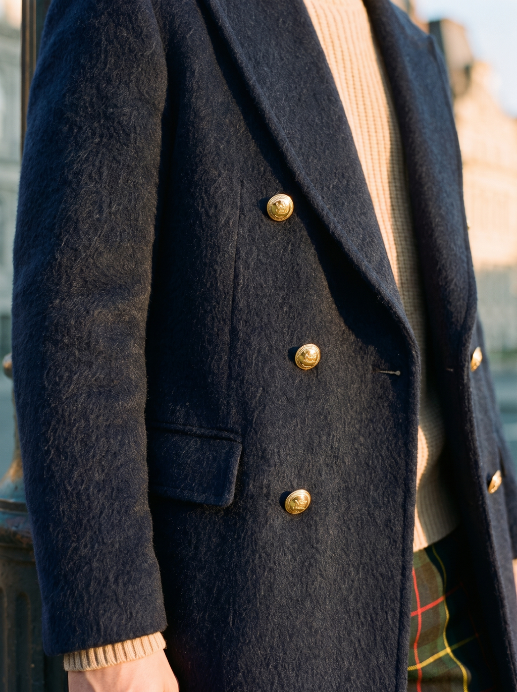Manteau Croisé Alpaga Marine à Boutons Dorés