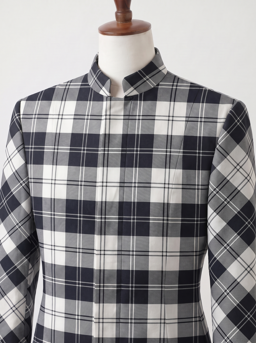 Veston à tartan noir et blanc col officier
