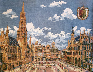 Coussin décoratif "Grande Place de Bruxelles "Cushion $129,99 / Great Place Brussels / Canevas made in Italy canvas / petit-point broderie / forme mousse 100% polyester