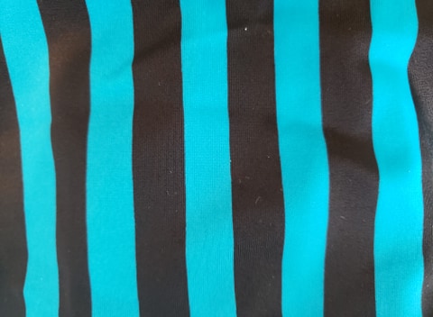 Maillot de bain / boxer / sportif / anatomique / jaune et noir ou turquoise et noire