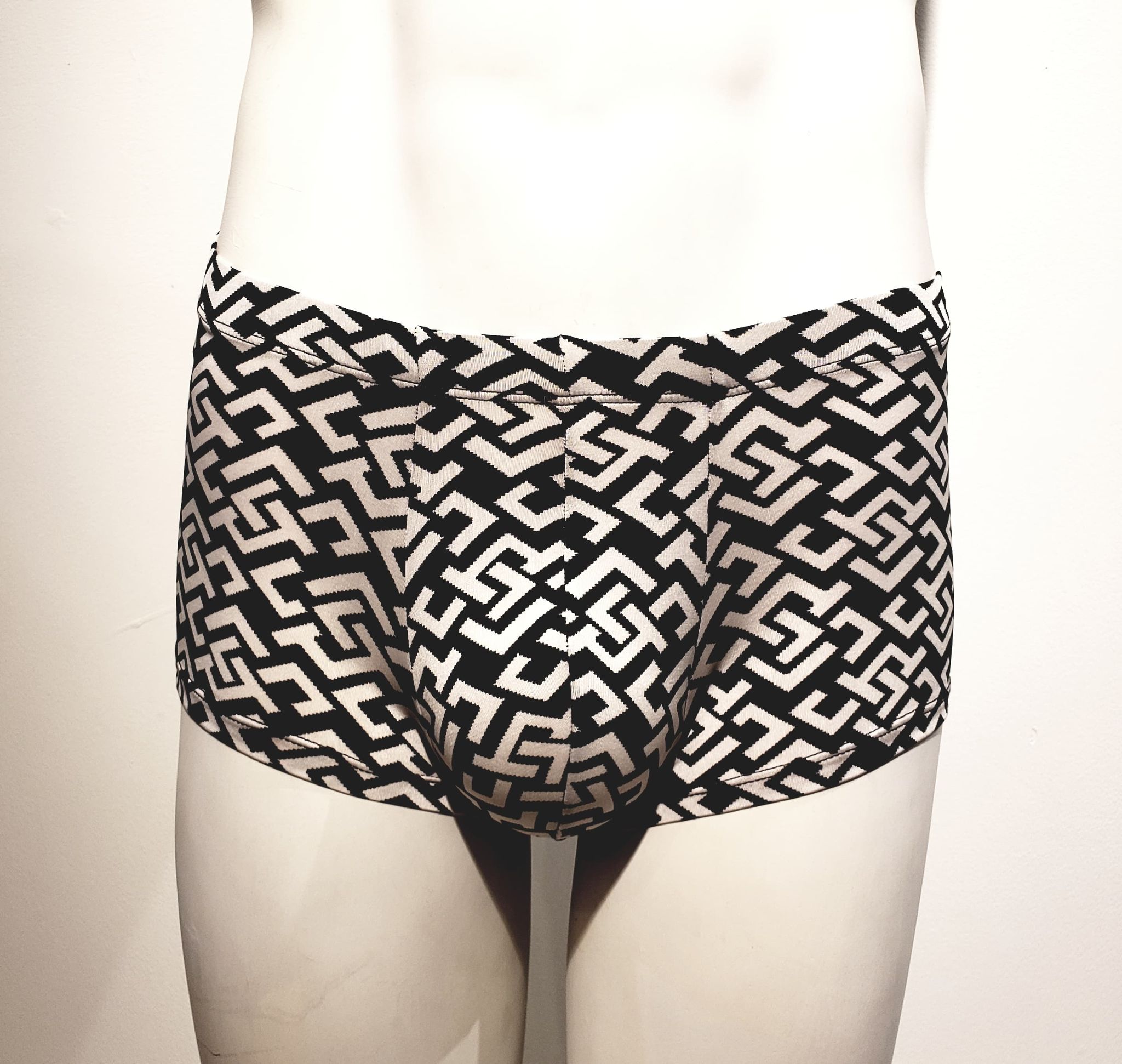 Robe de chambre 160.00 /peignoir /men's bathrobe/ boxer 80.00 / short 125.00