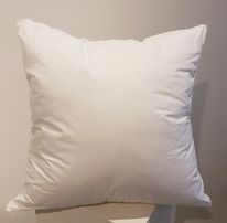 Coussin petit point "Grande Place de Bruxelles" Cushion 200.00  / Great Place Brussels / Canevas made in Italy canvas / petit-point broderie / forme mousse 100% polyester