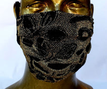Charger l&#39;image dans la galerie, Masque Ramsès II / Unisexe / tricot gold et noir / style chirurgical / Égypte ancienne / archéologie
