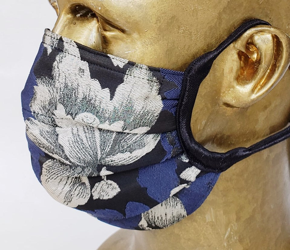 Masque Jardin de Métis / style chirurgical / Brocart fleurs marines noires argentées / 80% polyester 20% viscose